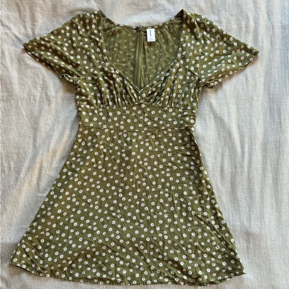 size medium floral green mini dress